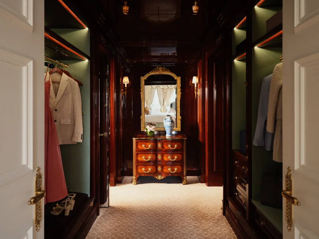 The Prince of Wales Suite Dressing Room