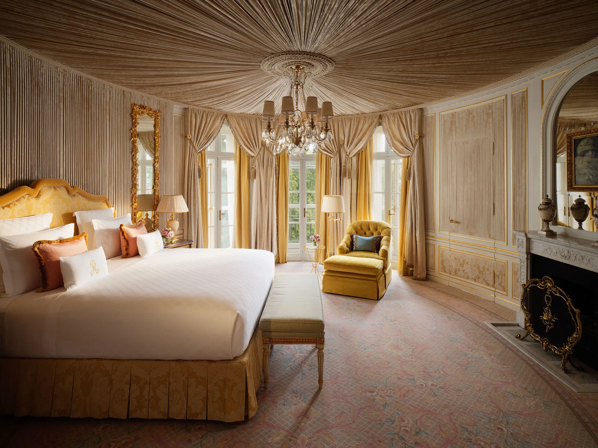 The Royal Suite Bedroom