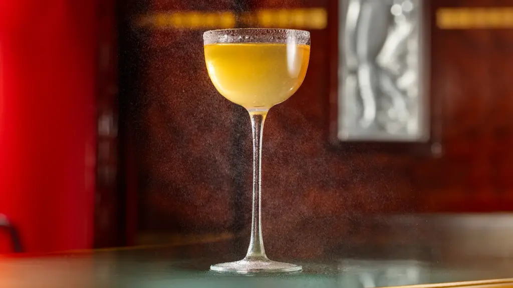 Mango gimlet cocktail